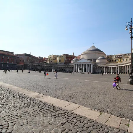 Piazza Carita 4* Naples