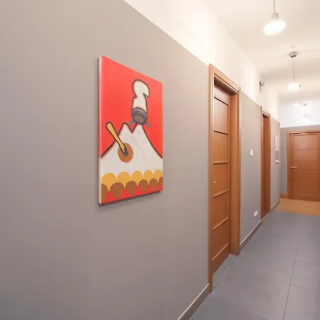 Piazza Carita 4*