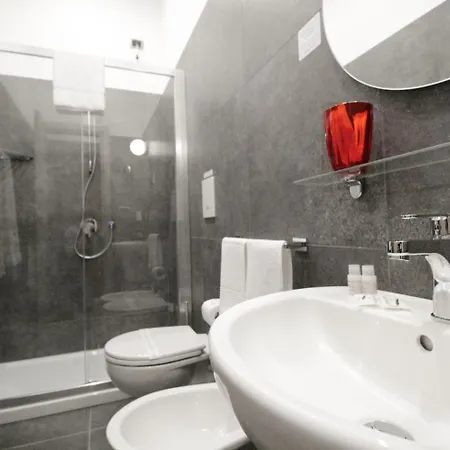 Piazza Carita نابولي