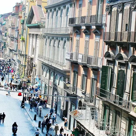 Piazza Carita Guest house 4*