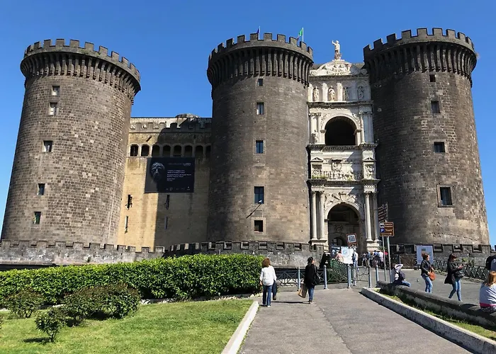 Πανσιόν Piazza Carita 4*