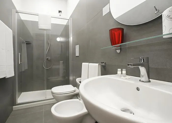 ゲストハウス Piazza Carita 4*