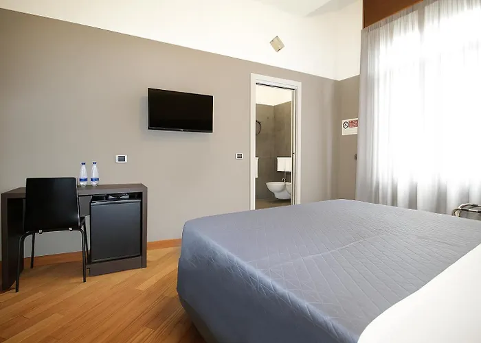 ゲストハウス Piazza Carita ナポリ