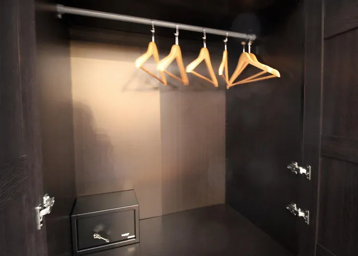 Piazza Carita ゲストハウス 4*