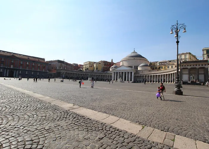 Piazza Carita 4* Napels