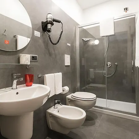 Piazza Carita Pensión 4*