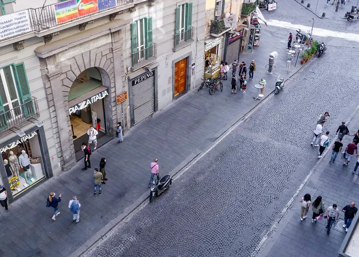 Piazza Carita 4* Νάπολη